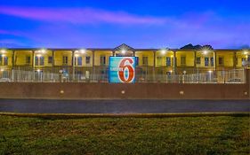 Motel 6 Americus Ga